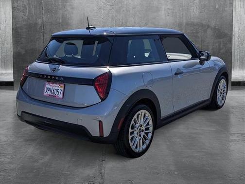 2025 MINI Hardtop Cooper