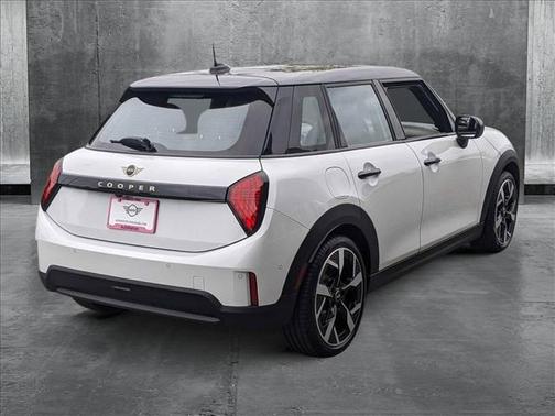 2025 MINI Hardtop Cooper