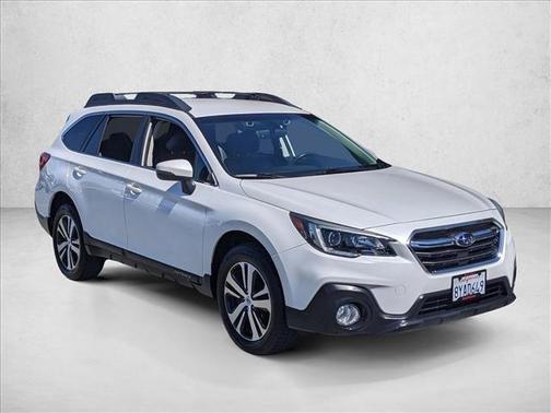 Crystal White Pearl 2019 Subaru Outback 2.5i Limited
