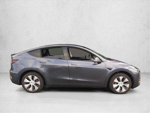 Midnight Silver Metallic 2023 Tesla Model Y RWD