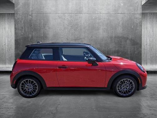 2025 MINI Hardtop Cooper