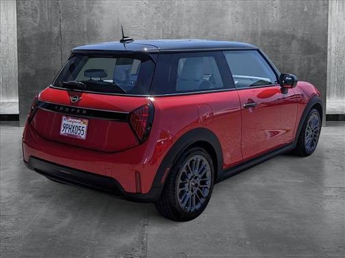 2025 MINI Hardtop Cooper