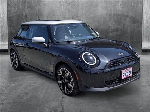 2025 MINI Hardtop Cooper
