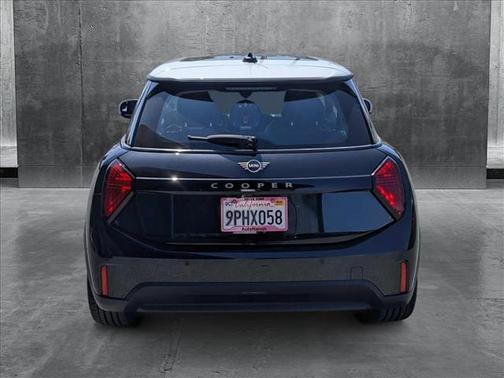 2025 MINI Hardtop Cooper