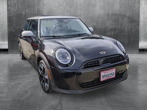 2025 MINI Hardtop Cooper
