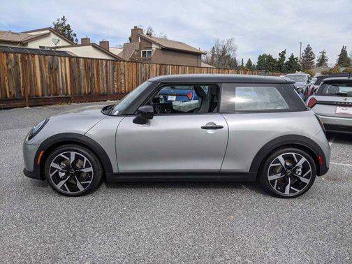 2025 MINI Hardtop Cooper