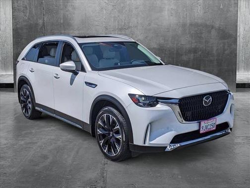 2024 Mazda CX-90 PHEV Premium Plus