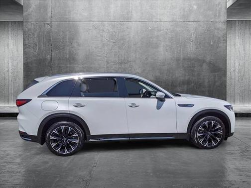2024 Mazda CX-90 PHEV Premium Plus