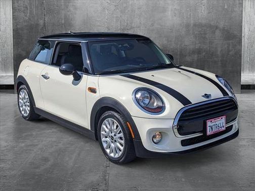2016 MINI Hardtop Cooper