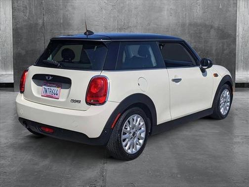 2016 MINI Hardtop Cooper