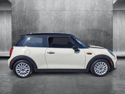 2016 MINI Hardtop Cooper