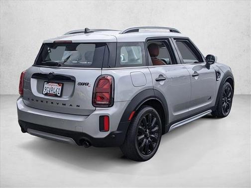 Melting Silver III Metallic 2024 MINI Countryman Cooper S ALL4