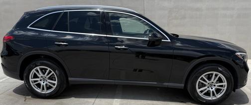 2023 Mercedes-Benz GLC 300 