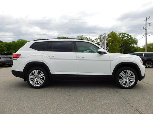 Pure White 2020 Volkswagen Atlas 3.6L SE w/Technology