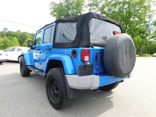 Hydro Blue Pearlcoat 2016 Jeep Wrangler Unlimited Sahara
