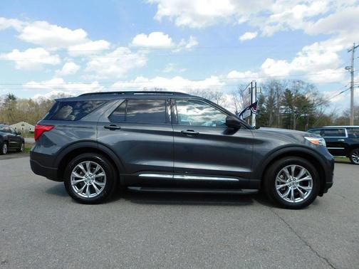 Magnetic Metallic 2020 Ford Explorer XLT