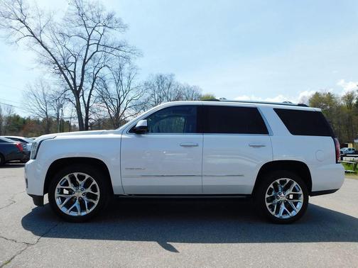 White Frost Tricoat 2019 GMC Yukon Denali