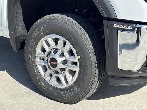 Summit White 2026 GMC Sierra 2500 Pro