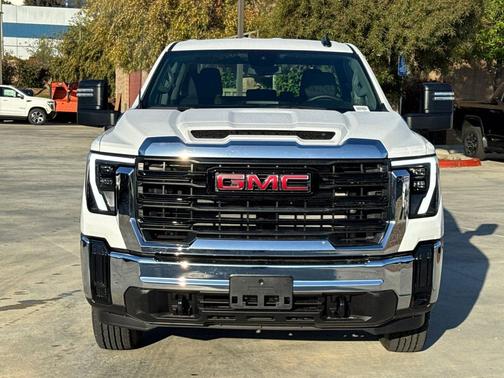 Summit White 2026 GMC Sierra 2500 Pro