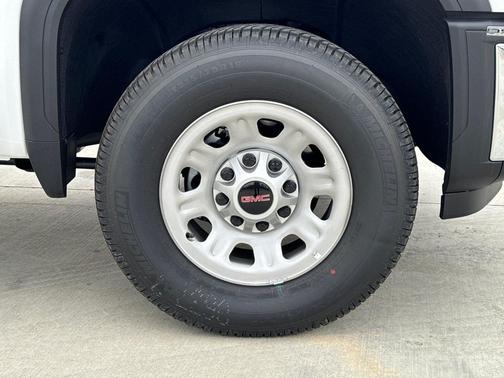 Summit White 2025 GMC Sierra 3500 Base