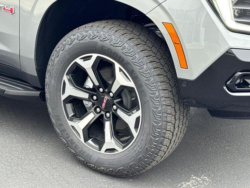 Sterling Metallic 2026 GMC Yukon 4WD AT4