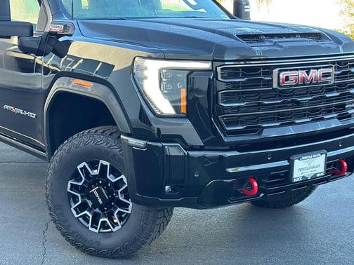 2026 GMC Sierra 2500 AT4X