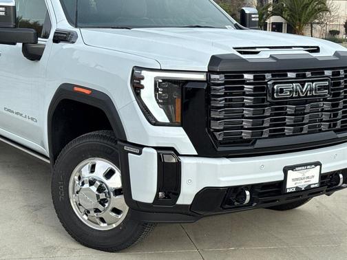 2026 GMC Sierra 3500 Denali