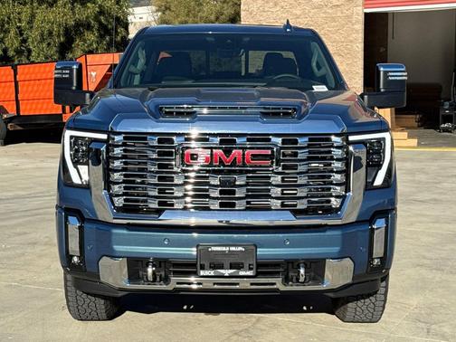 2026 GMC Sierra 2500 Denali
