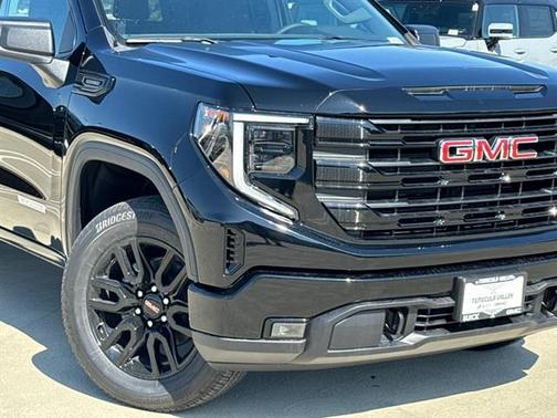 2025 GMC Sierra 1500 Elevation