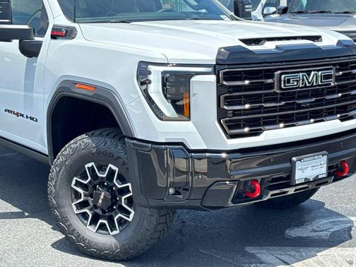 Summit White 2026 GMC Sierra 2500 AT4X