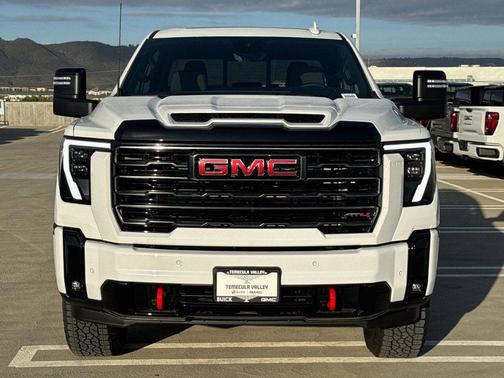 2026 GMC Sierra 2500 AT4