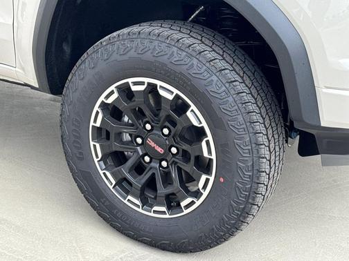 Coastal Dune 2026 GMC Canyon AT4