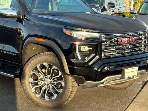 Onyx Black 2026 GMC Canyon Denali