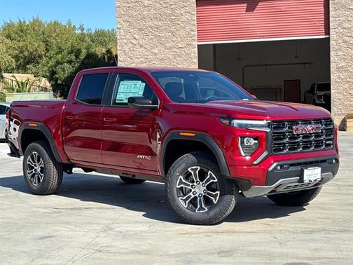 2025 GMC Canyon Base