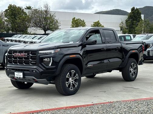 2025 GMC Canyon AT4