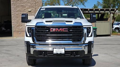 Summit White 2025 GMC Sierra 2500 Pro