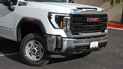 2025 GMC Sierra 2500 Base