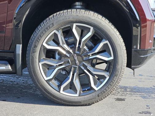 2025 GMC Sierra EV Extended Range Denali