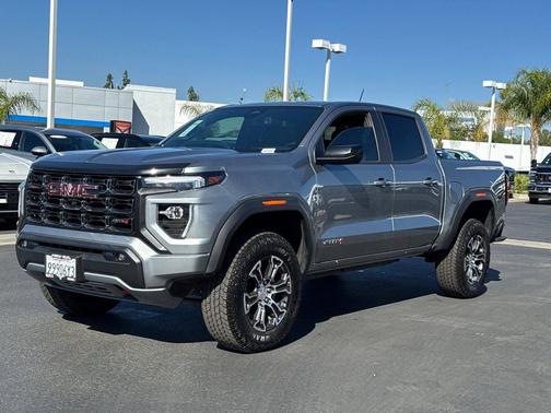2024 GMC Canyon AT4
