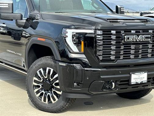 2025 GMC Sierra 2500 Denali Ultimate