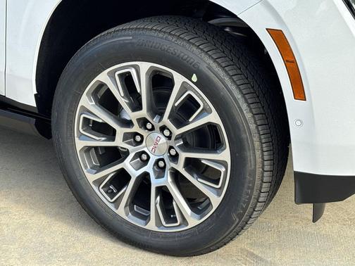 Summit White 2026 GMC Yukon Denali