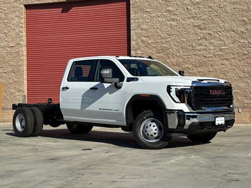 Summit White 2026 GMC Sierra 3500 Base