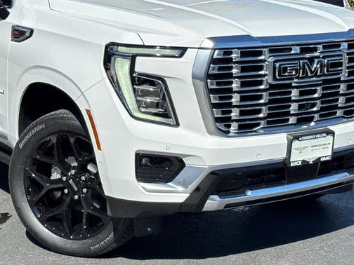 Summit White 2026 GMC Yukon XL Denali