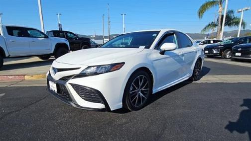 2024 Toyota Camry Hybrid SE