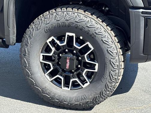 Onyx Black 2026 GMC Sierra 2500 AT4X