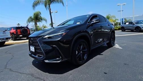 2025 Lexus NX 450h+ Luxury
