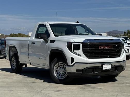 2025 GMC Sierra 1500 Pro