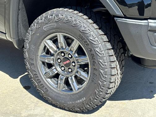 Onyx Black 2026 GMC Sierra 1500 AT4X