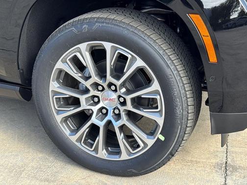 Onyx Black 2026 GMC Yukon Denali