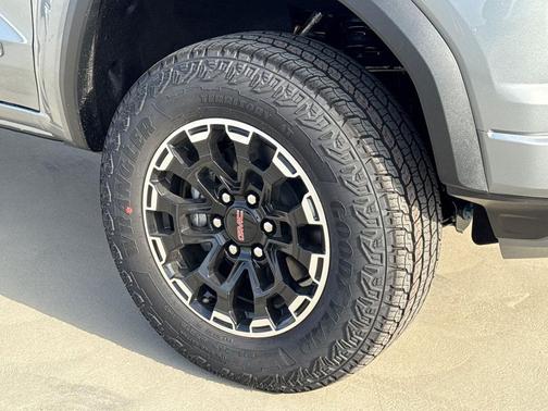 Sterling Metallic 2026 GMC Canyon AT4